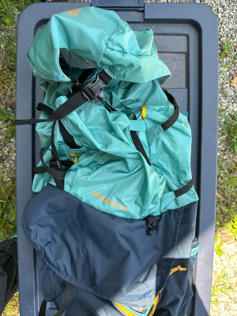 NWOT REI women’s - regular- hiking backpack